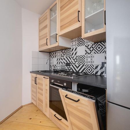 3 Bedroom Apartment-Aleja Daszynskiego- Grzegorzki Krasków Εξωτερικό φωτογραφία